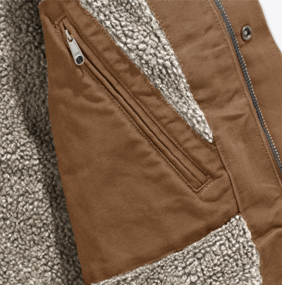 Carhartt Wind fighter Bartlett takki Sherpa vuorella