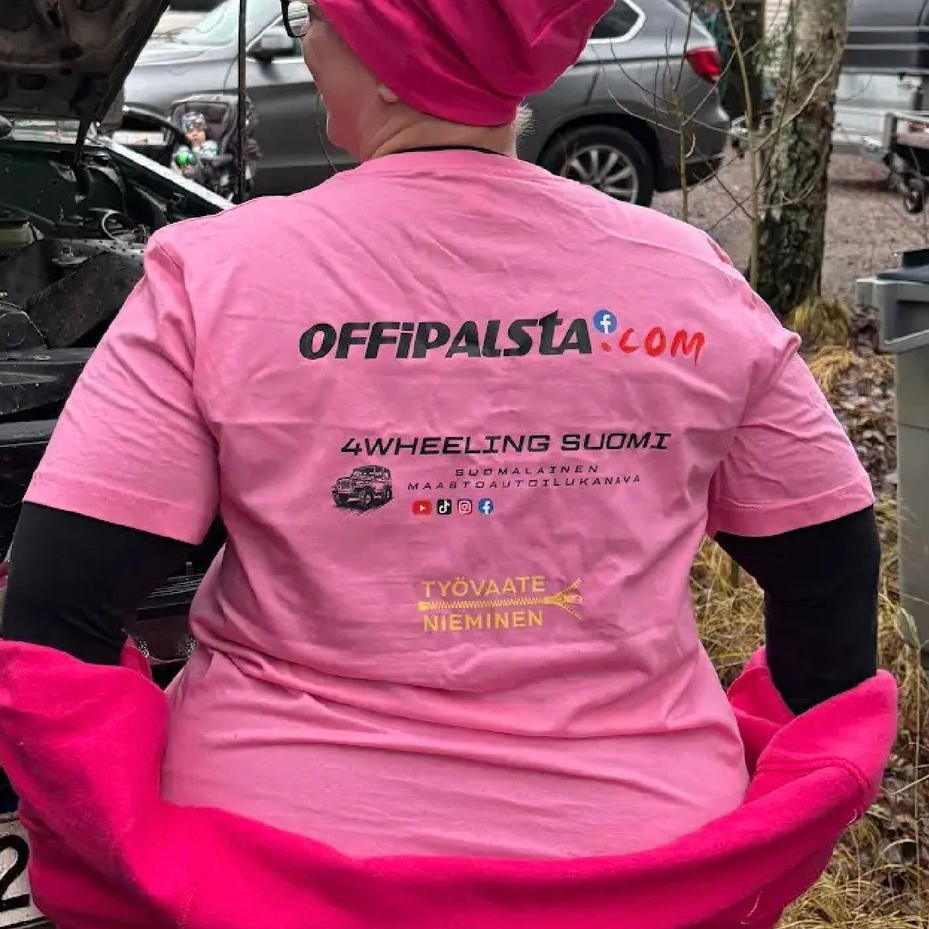 Offipalsta T-paita